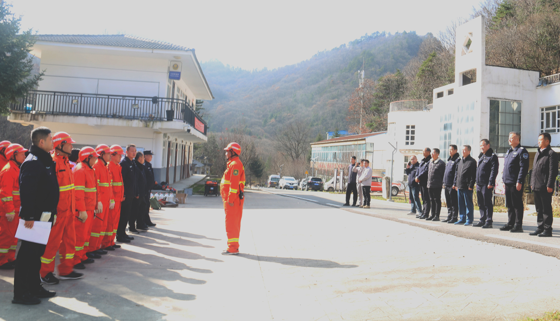市马头滩林业局组织开展森林防灭火应急演练 市马头滩林业局组织开展森林防灭火应急演练